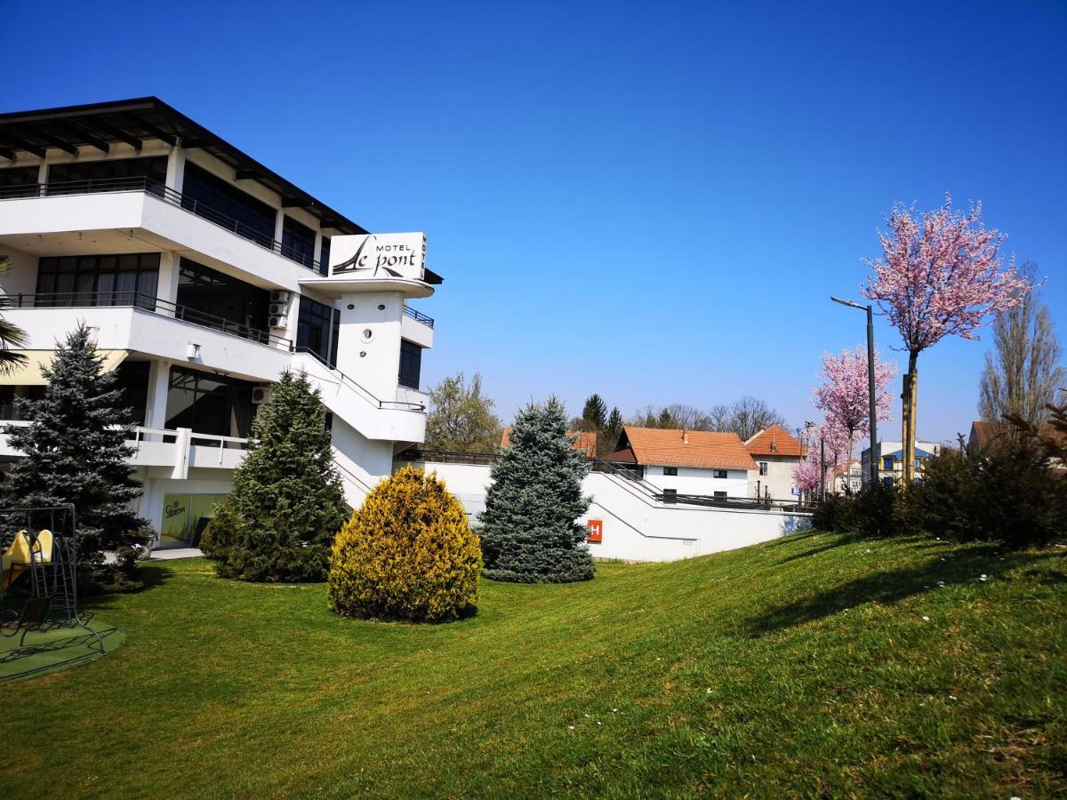 Hotel Le Pont Приєдор Екстер'єр фото