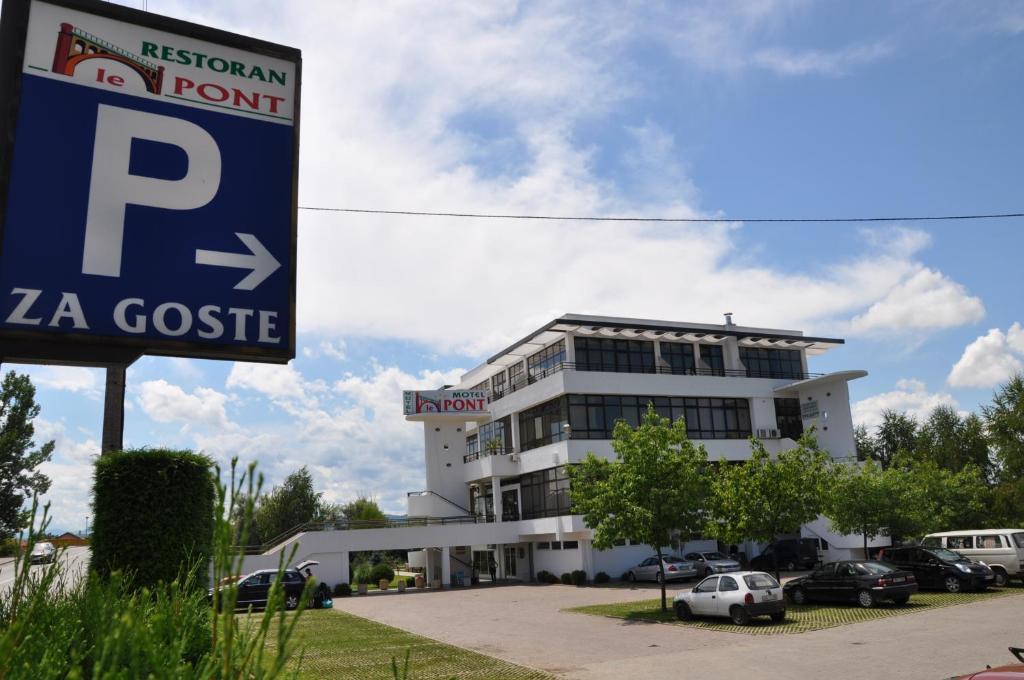 Hotel Le Pont Приєдор Екстер'єр фото